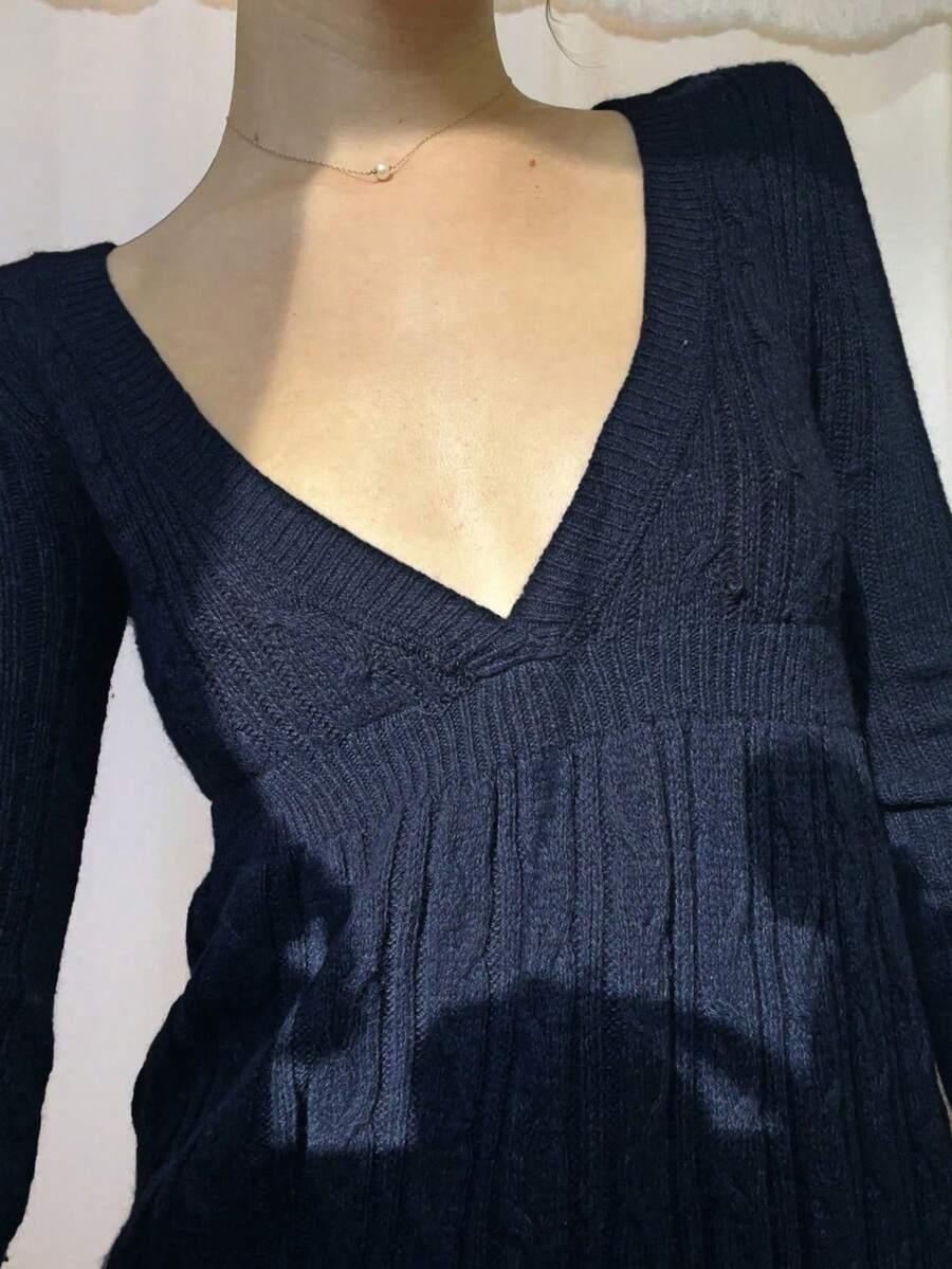 niebieski sweter v-neck