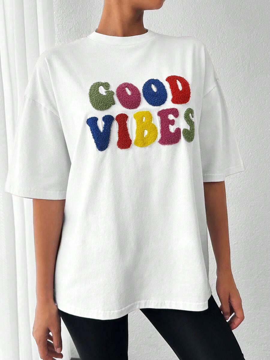 biały t-shirt z krótkim rękawem napis good vibes