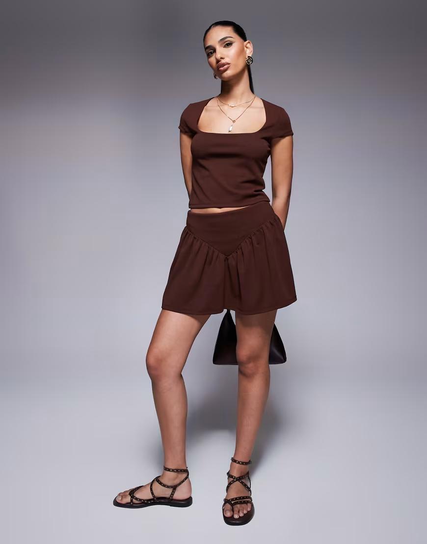 BRĄZOWY TOP BASIC