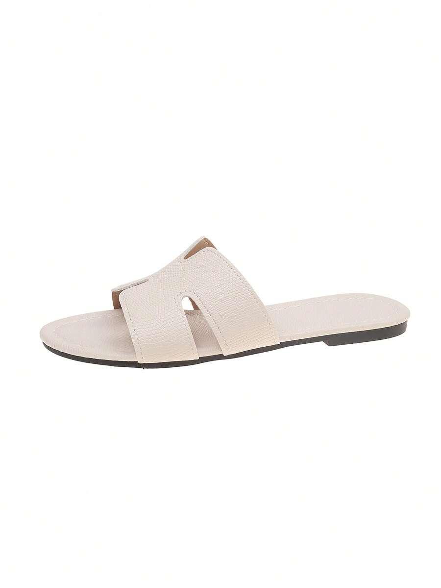 kremowe klapki casual