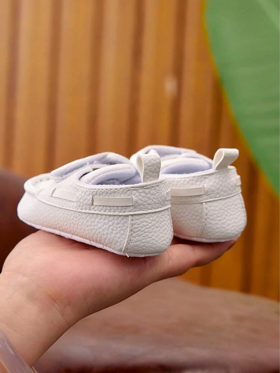 białe buty na rzepy