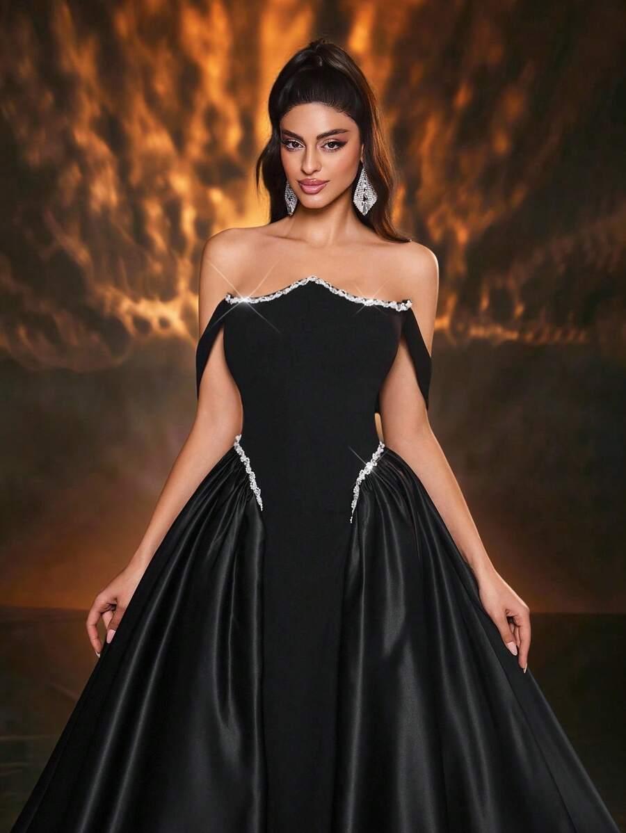 CZARNA MAXI SUKIENKA