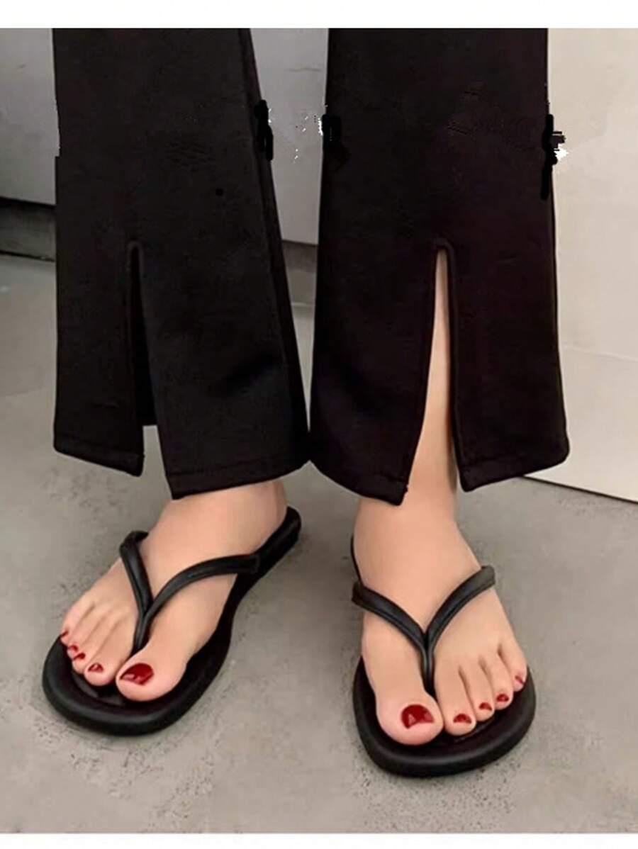 CZARNE KLAPKI CASUAL