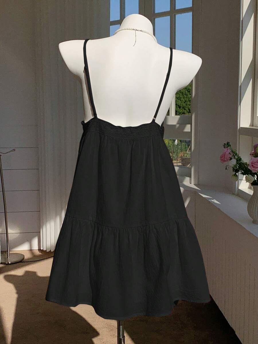 CZARNA MINI SUKIENKA 