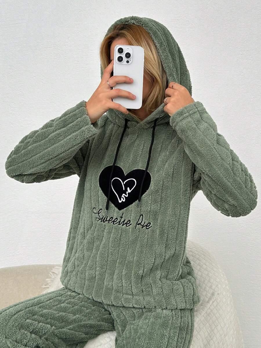 zielona bluza prążki miś