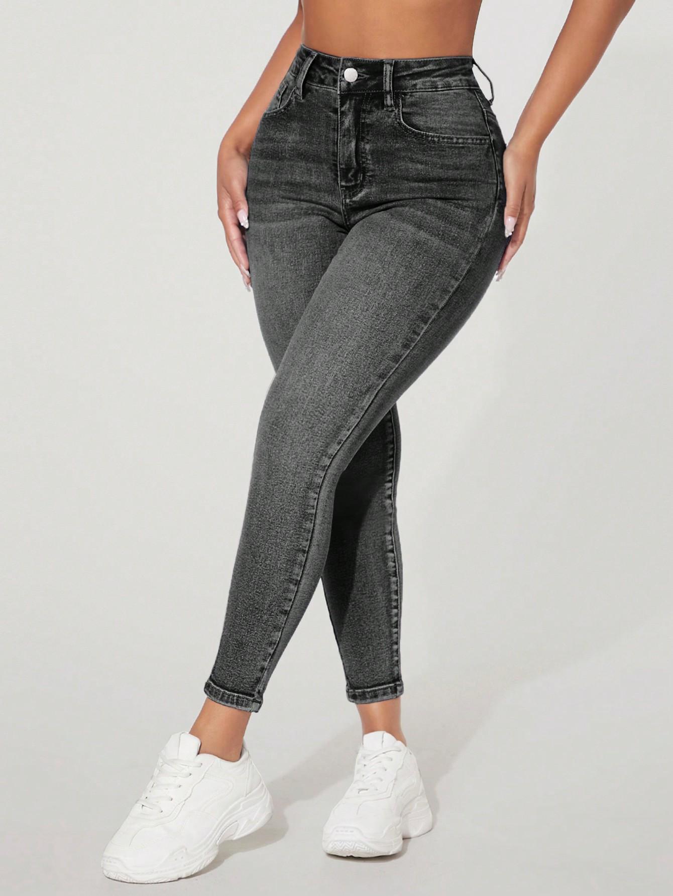 szare spodnie jeans rurki