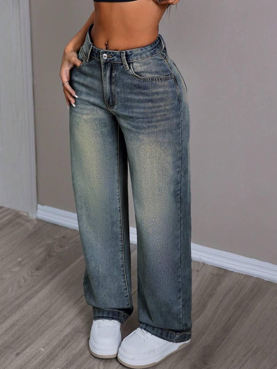 granatowe spodnie jeans 