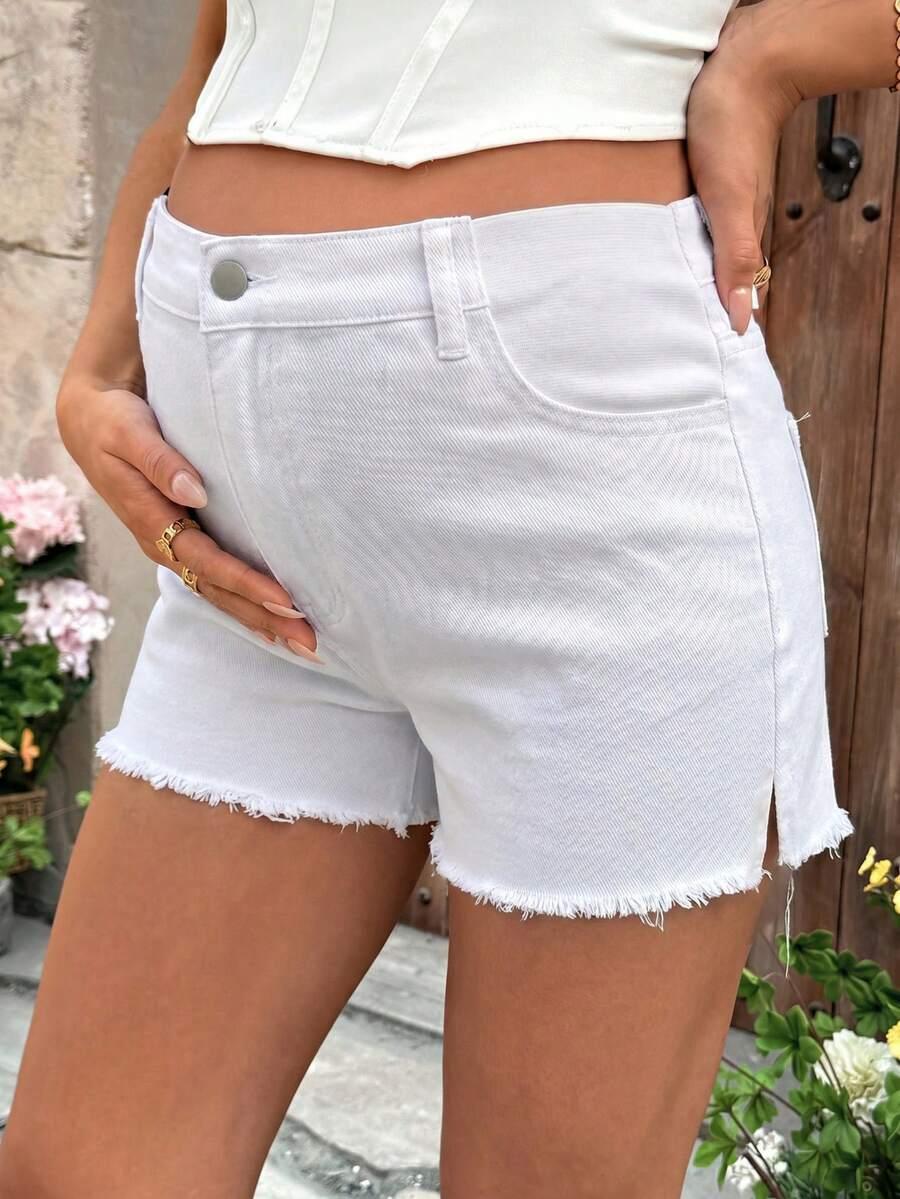 białe ciążowe spodenki jeans