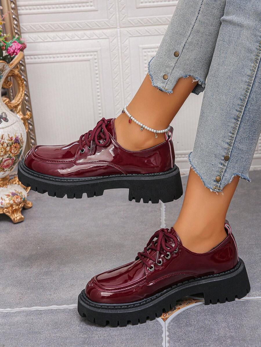 bordowe półbuty wiązanie