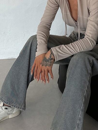 szare spodnie jeans