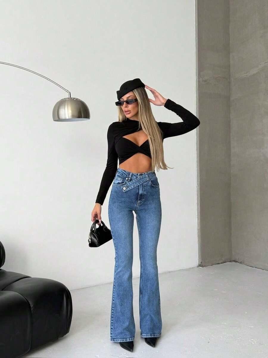 niebieskie spodnie jeans 
