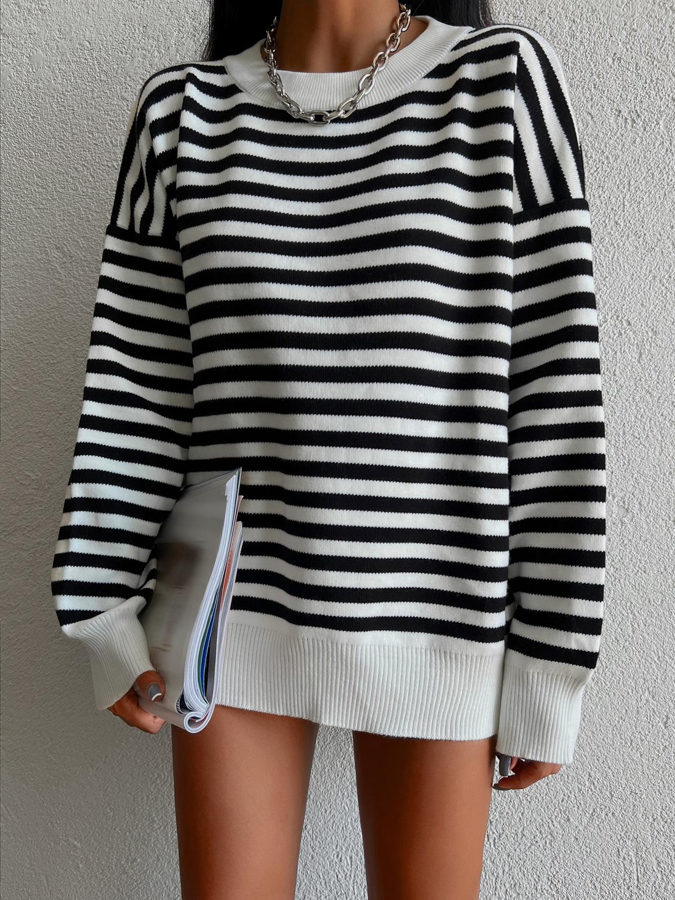 SWETER WZÓR PASKI 
