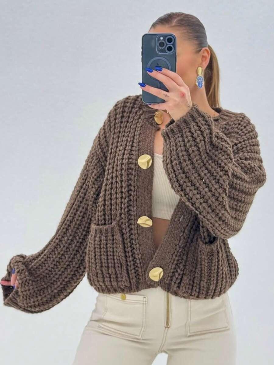 BRĄZOWY SWETER GUZIKI