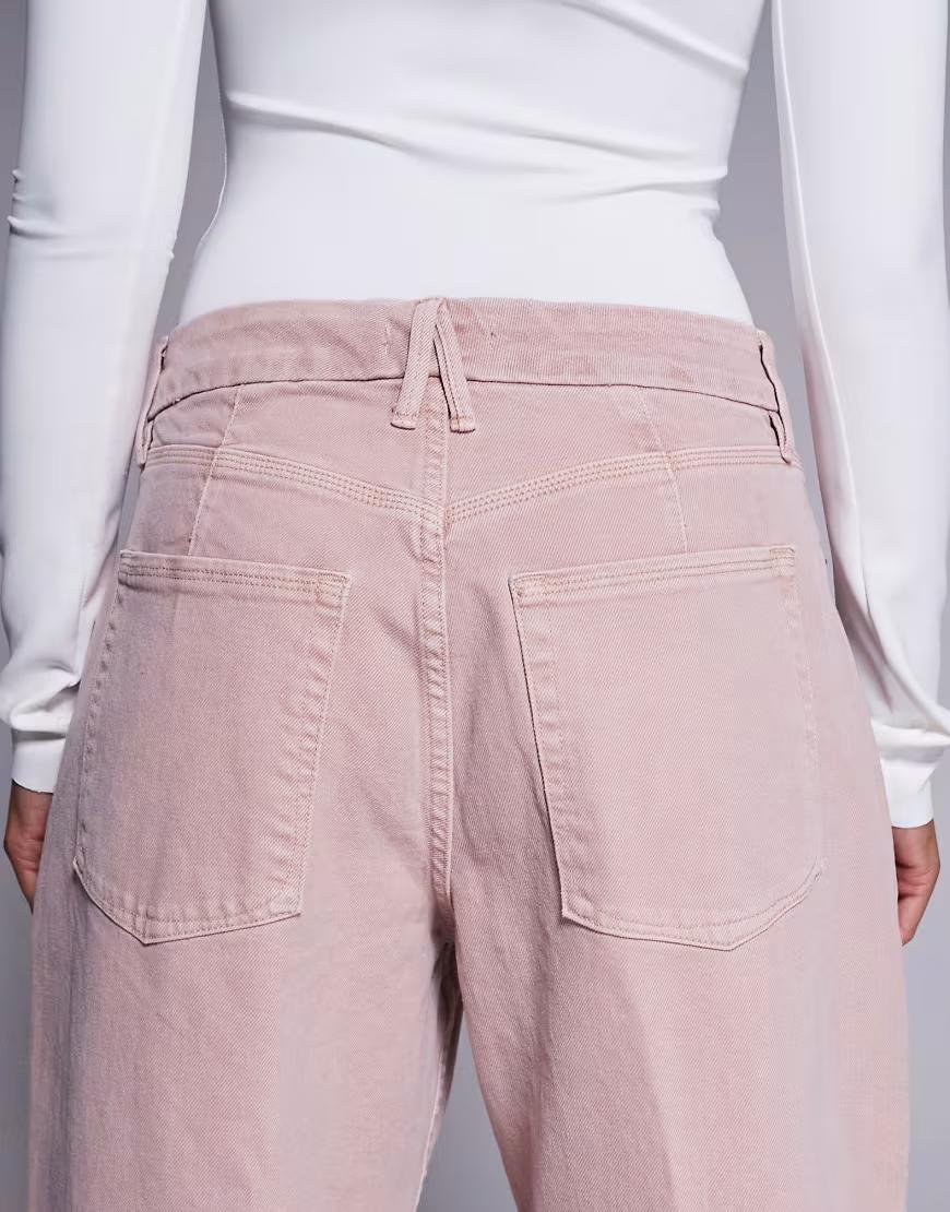 RÓŻOWE SPODNIE JEANS
