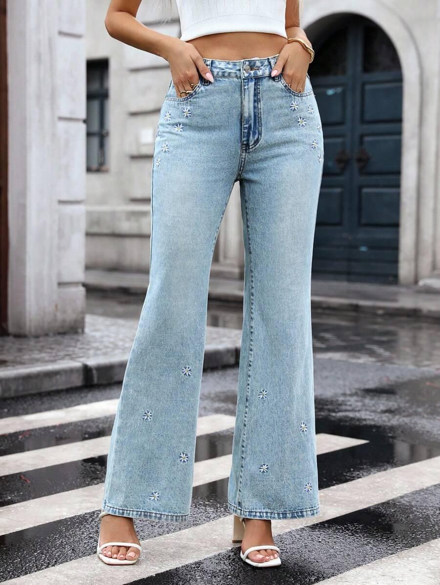 niebieskie jeansy kwiaty