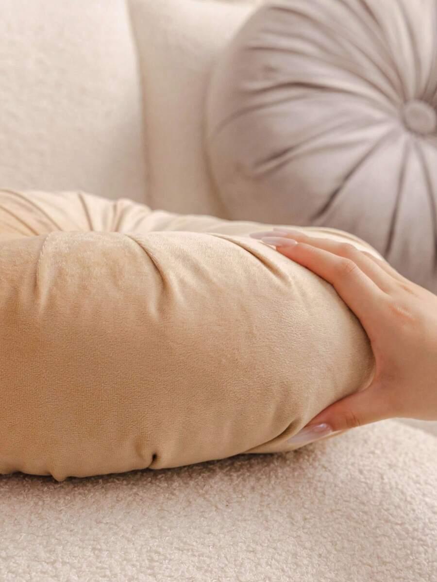 beżowa poduszka dekoracyjna