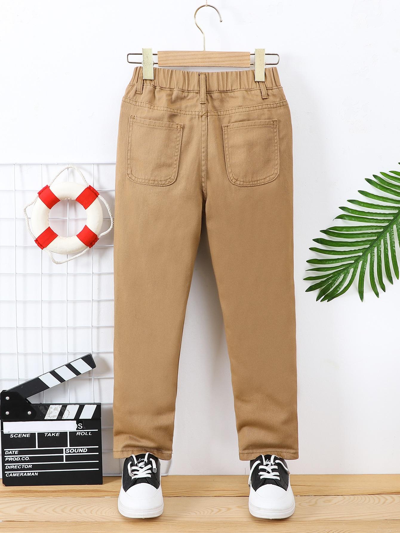beżowe spodnie jeans