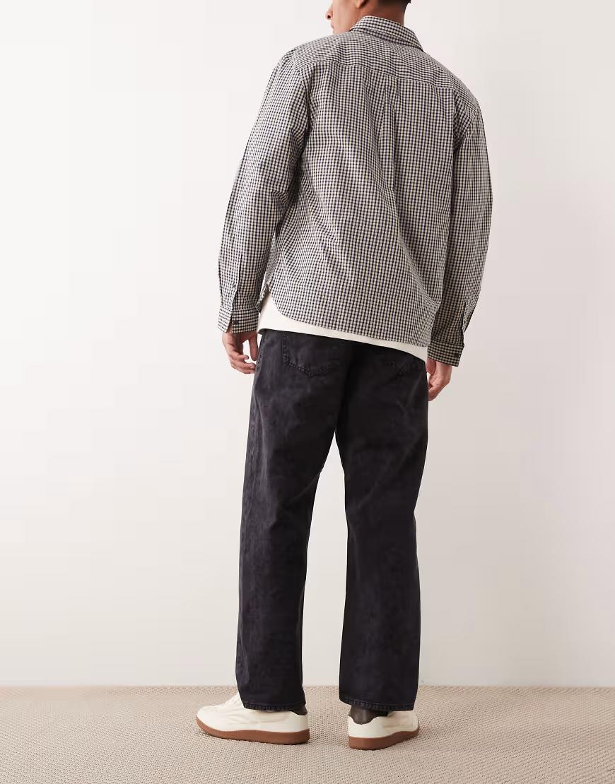 czarne spodnie jeans guziki
