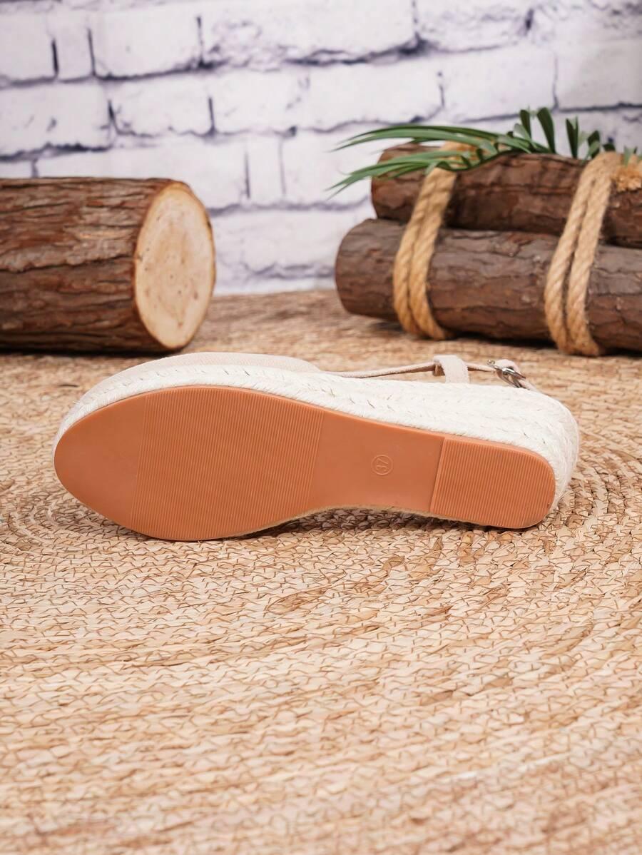 ESPADRYLE NA KOTURNIE