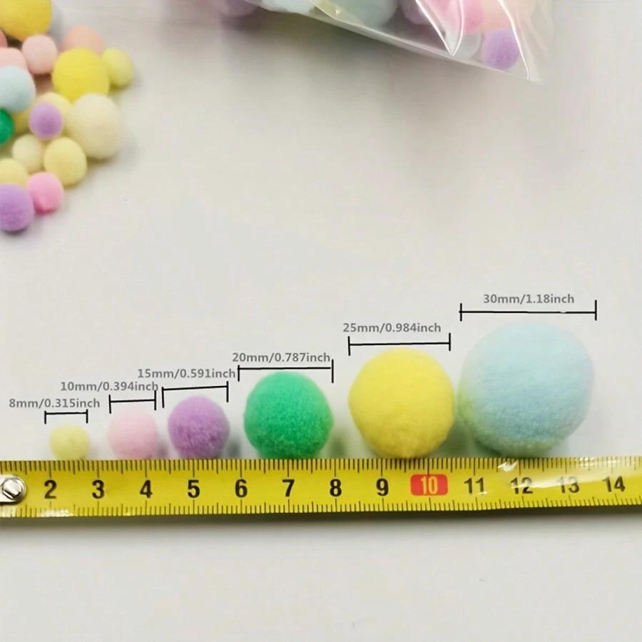 kolorowe pompony 30-pack