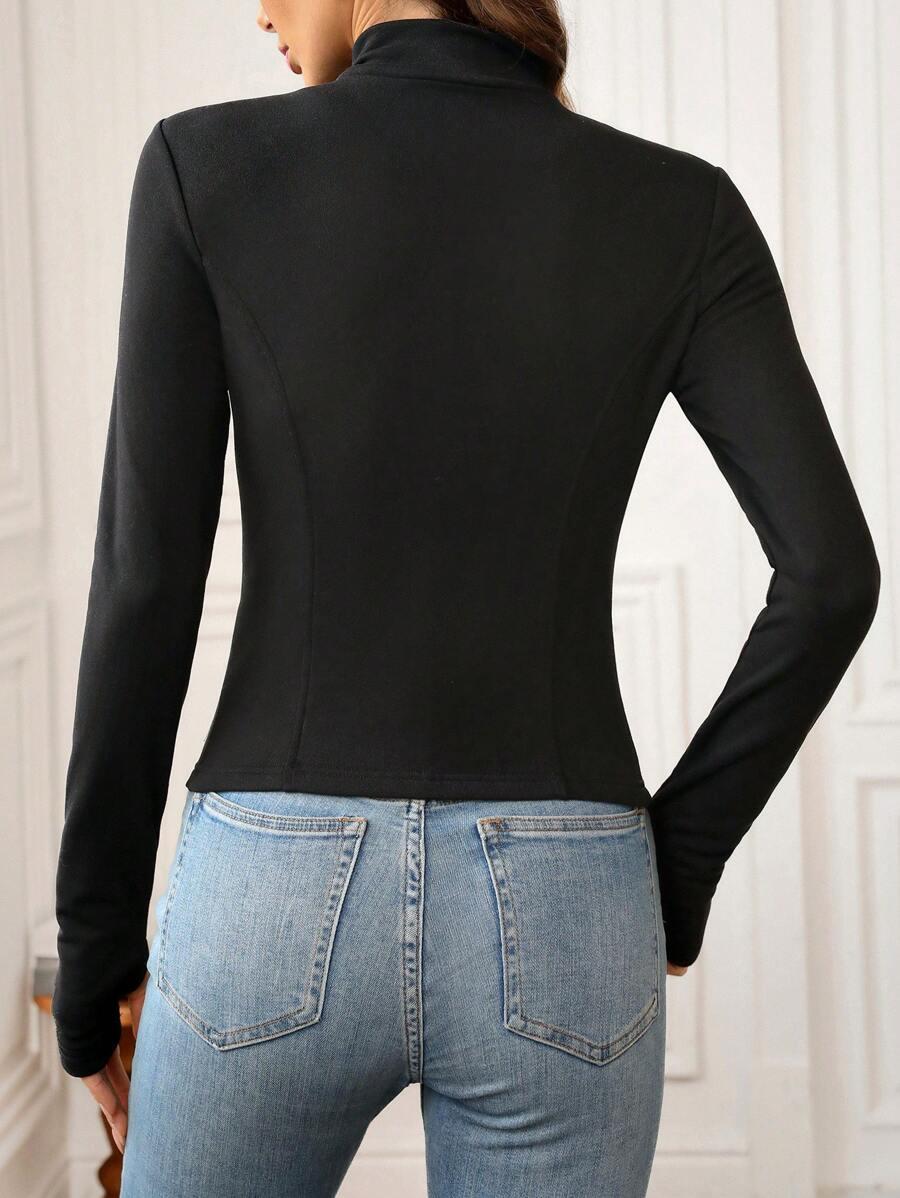 DOPASOWANA CZARNA BLUZA ZAMEK