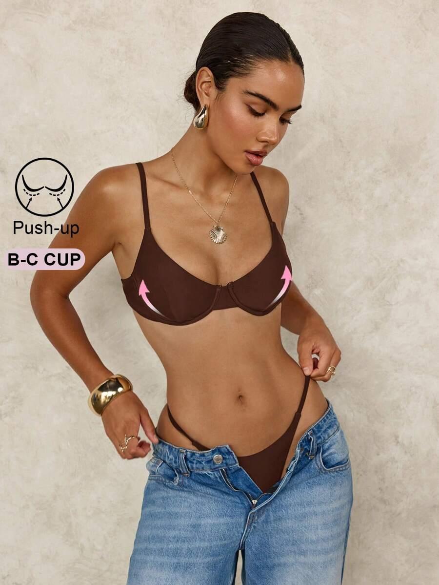 brązowa góra od bikini