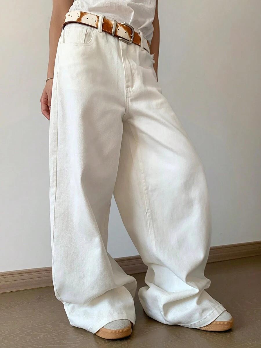 BIAŁE SPODNIE JEANS