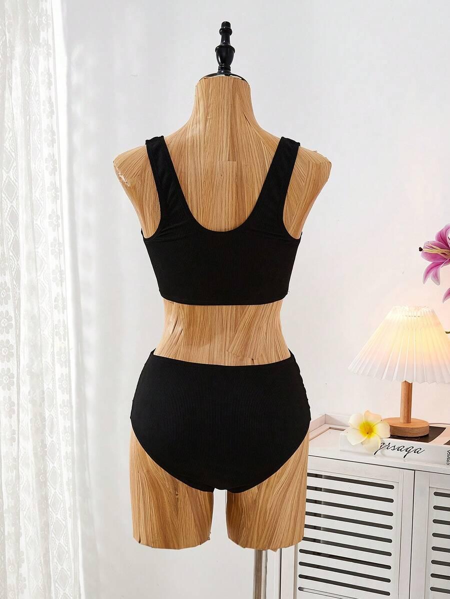 czarny dół od bikini 