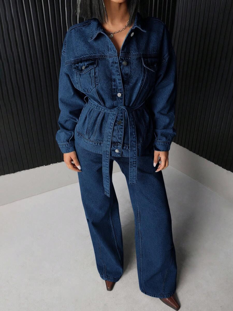 niebieska kurtka jeans