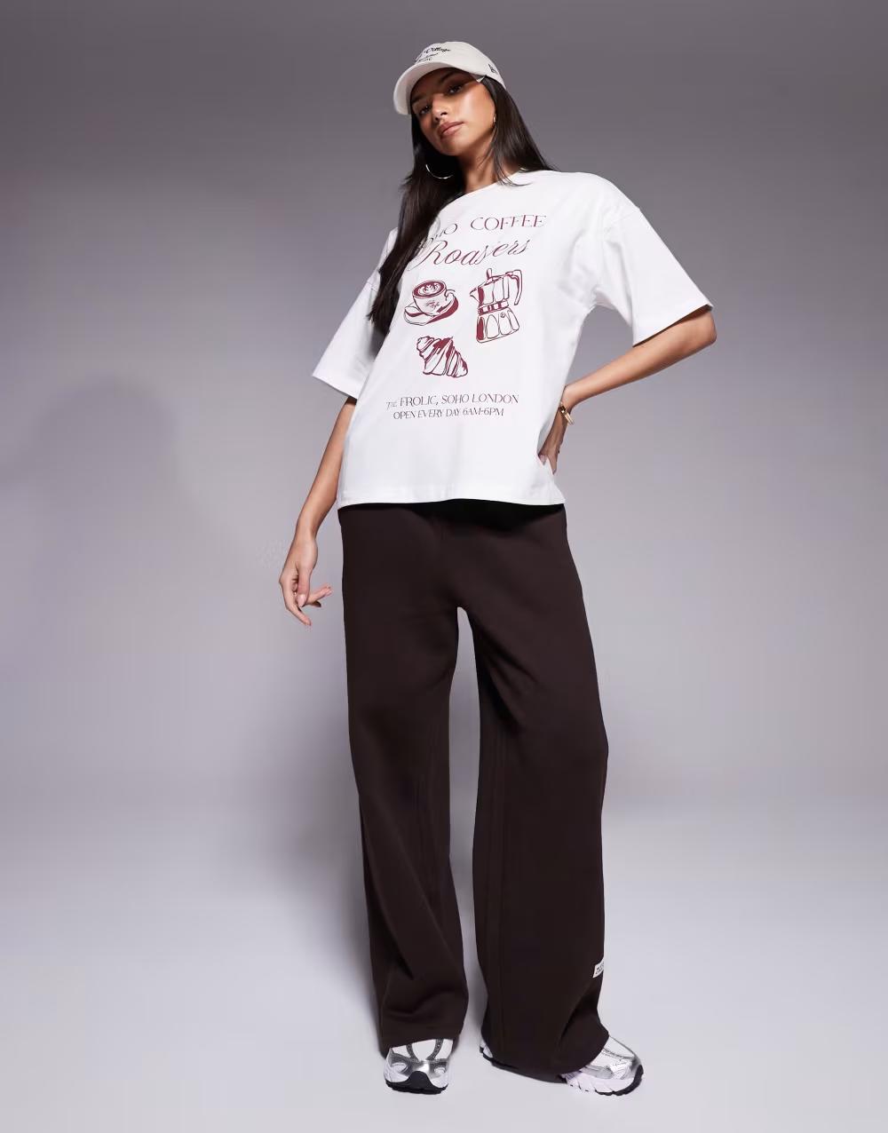 BIAŁY T-SHIRT NADRUK