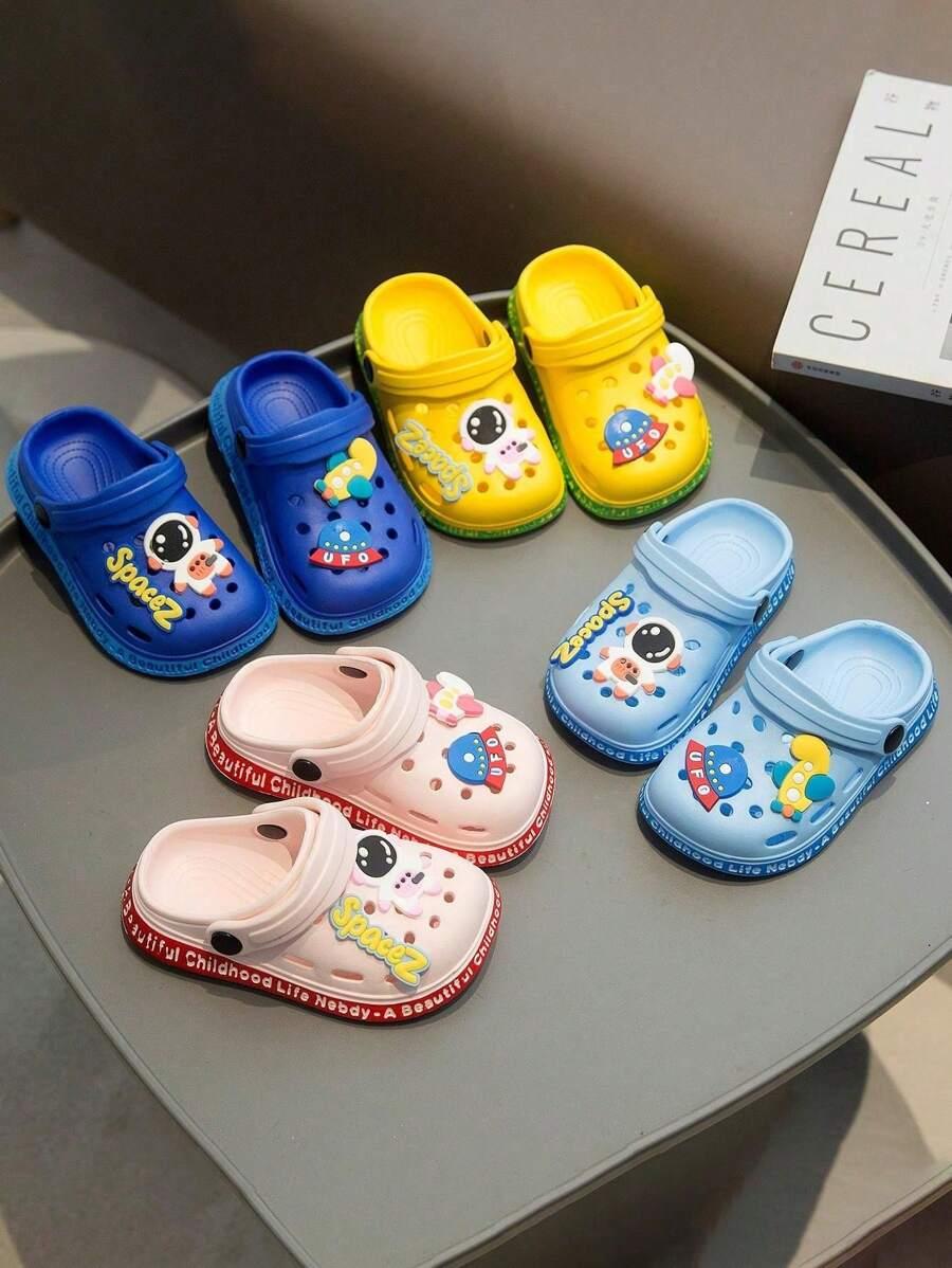 NIEBIESKIE KLAPKI ZDOBIENIA 