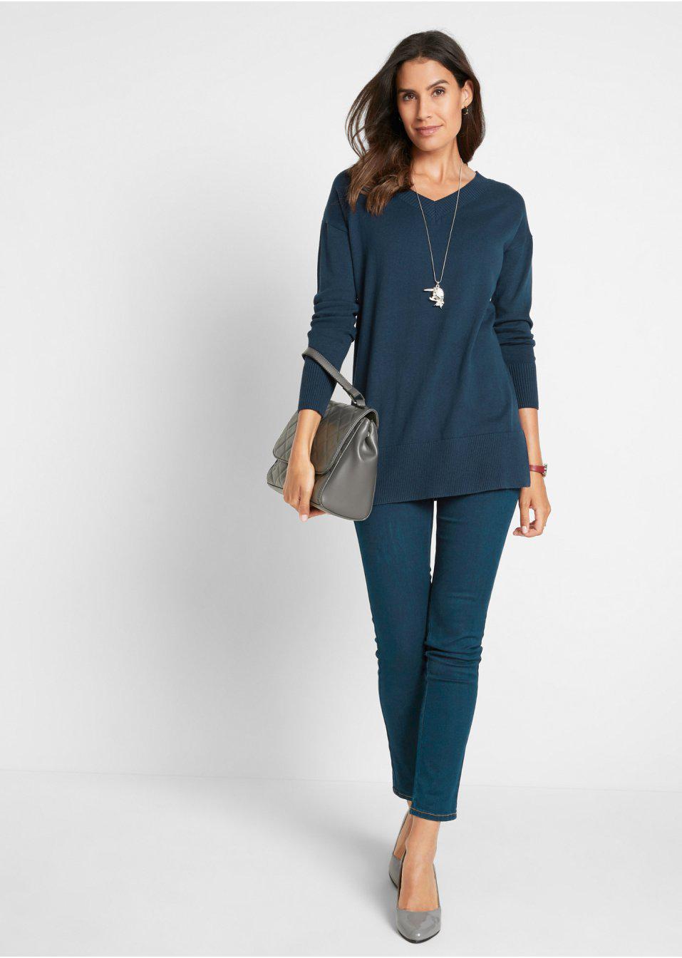 GRANATOWY SWETER V NECK