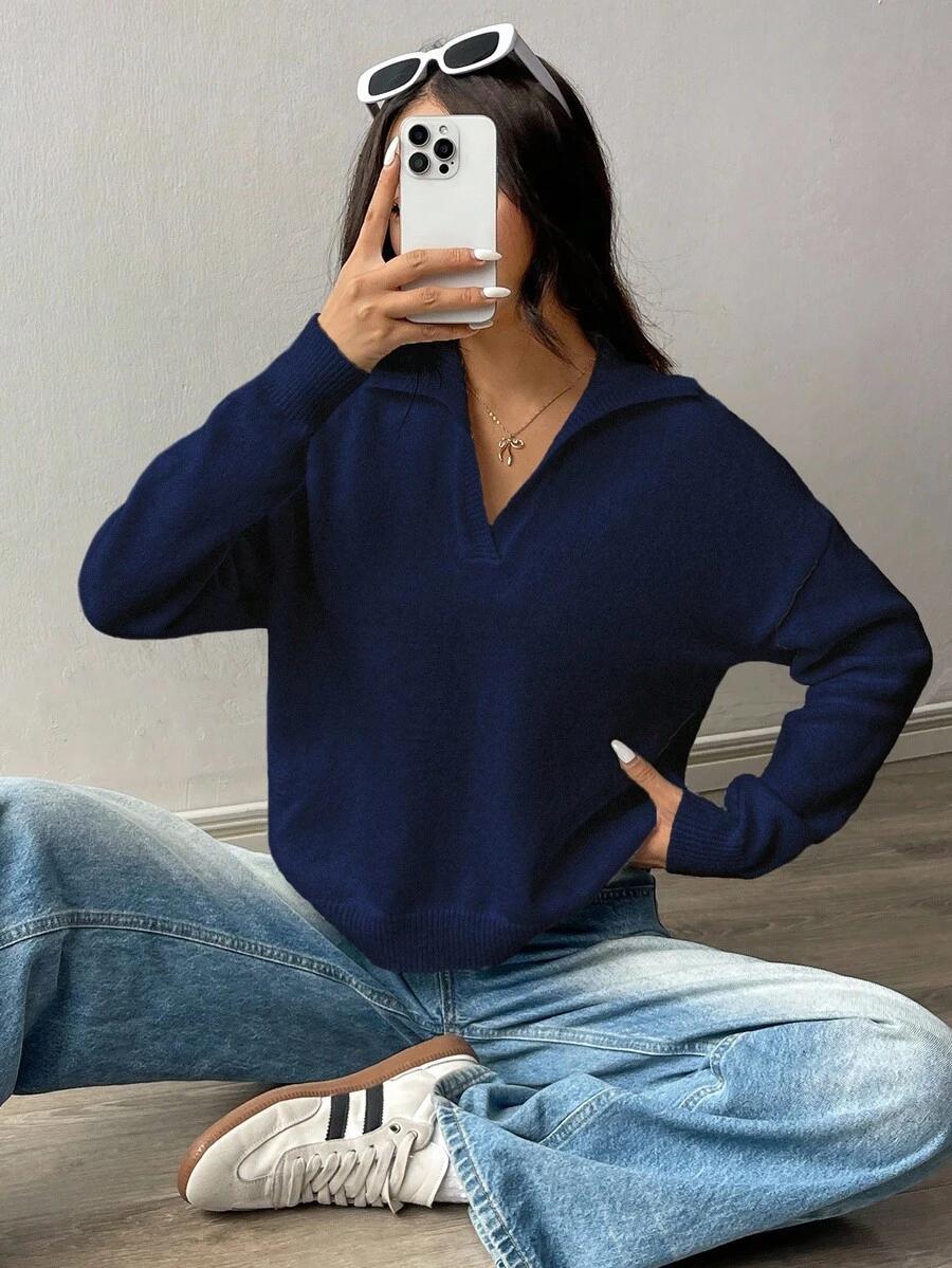 granatowy dzianinowy sweter 