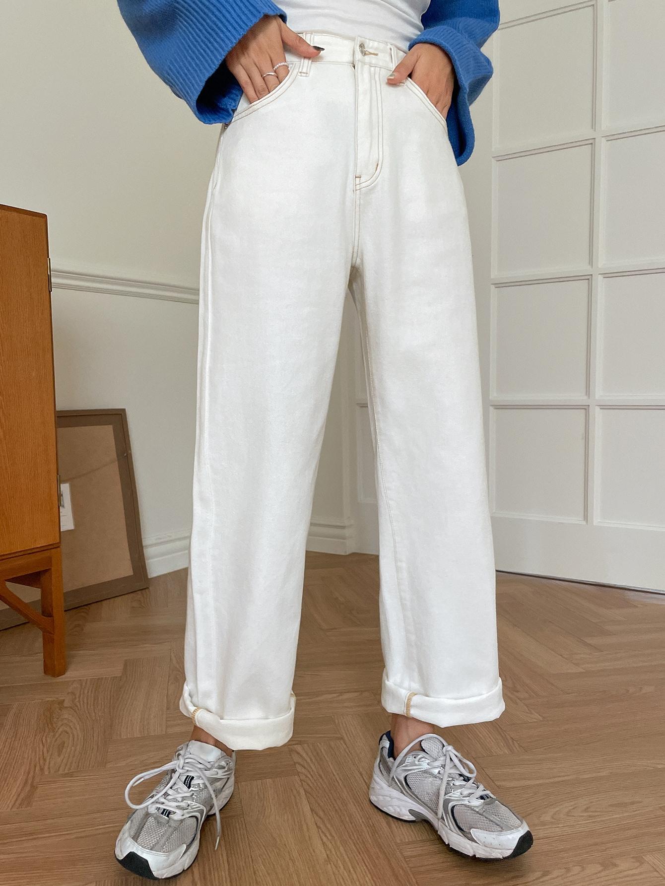 białe spodnie jeans 