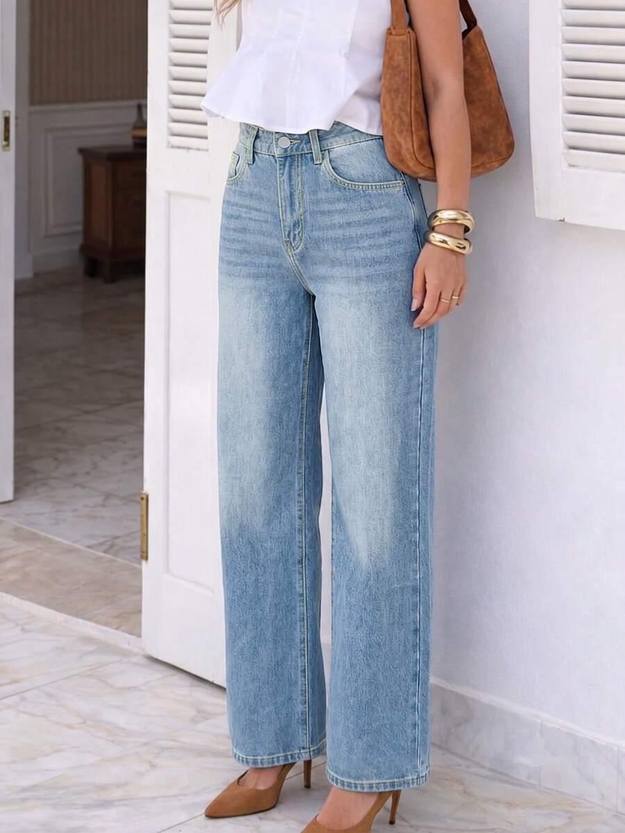niebieskie proste spodnie jeans