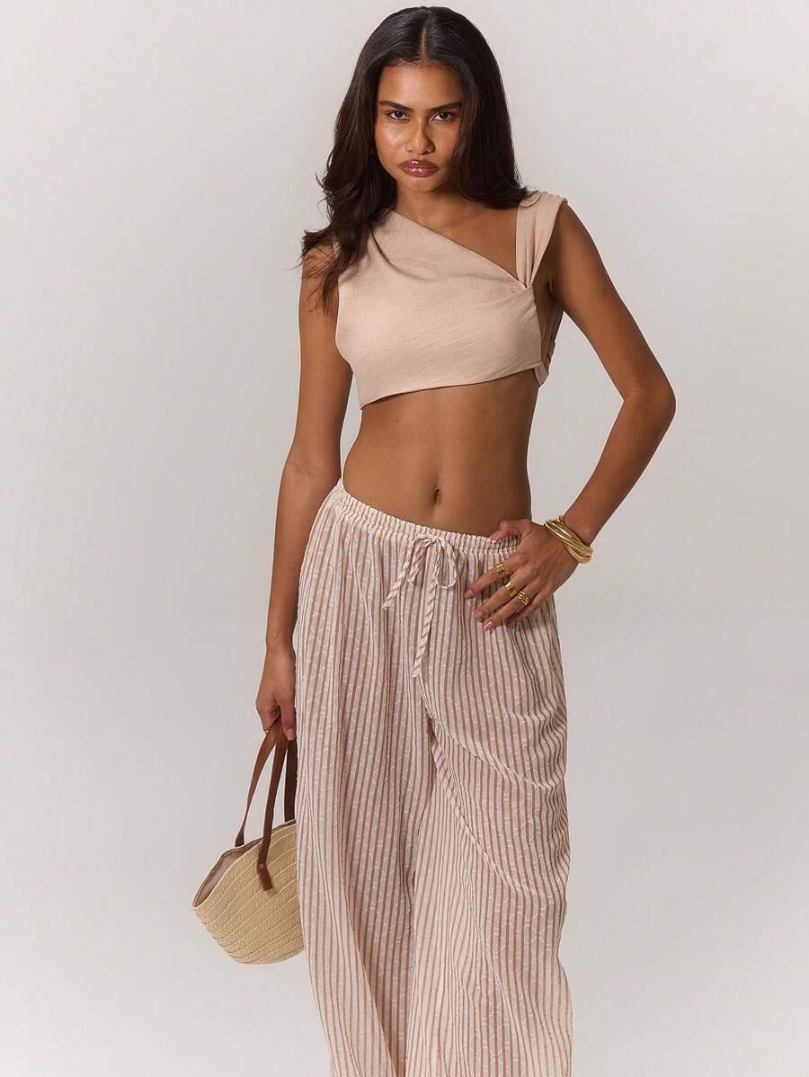 asymetryczny crop top 