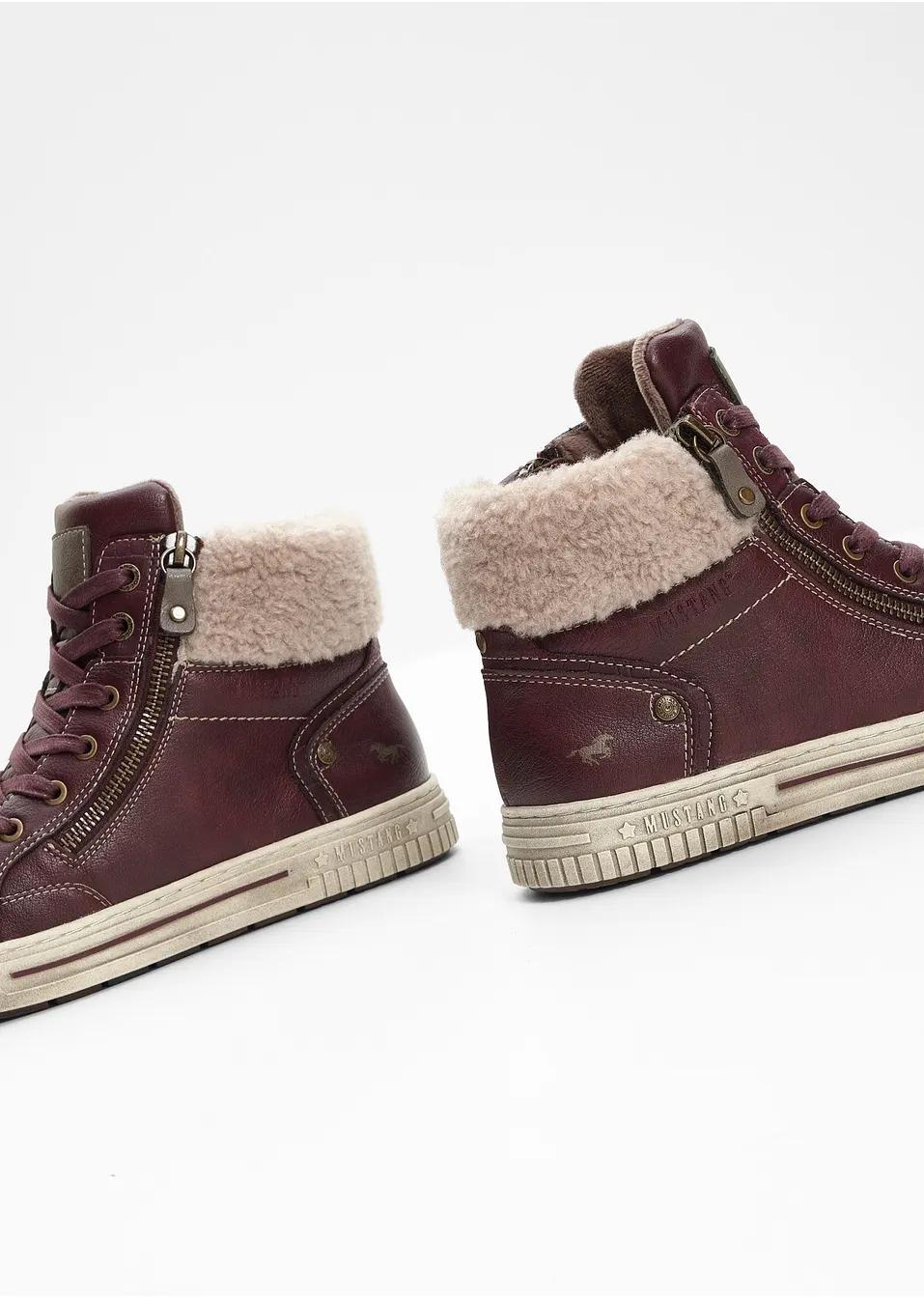 SNEAKERSY Z FUTERKIEM