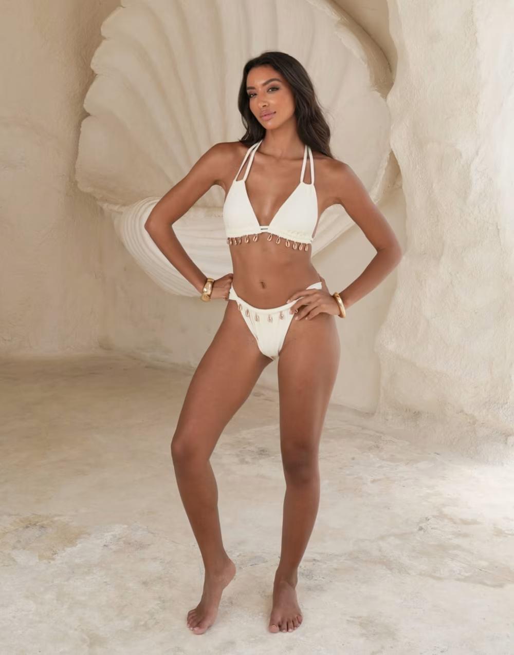 KREMOWY DÓŁ OD BIKINI ZDOBIENIE