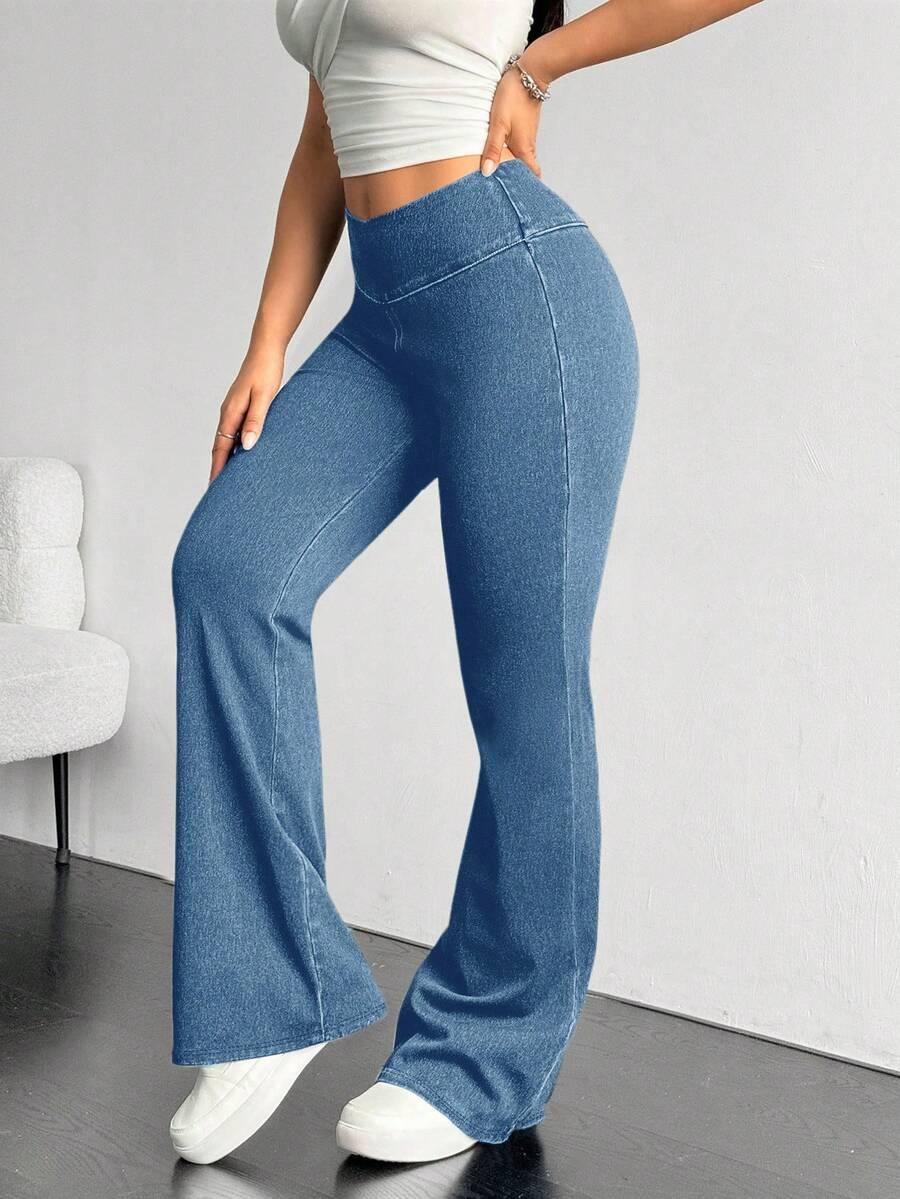 niebieskie spodnie jeans dzwony
