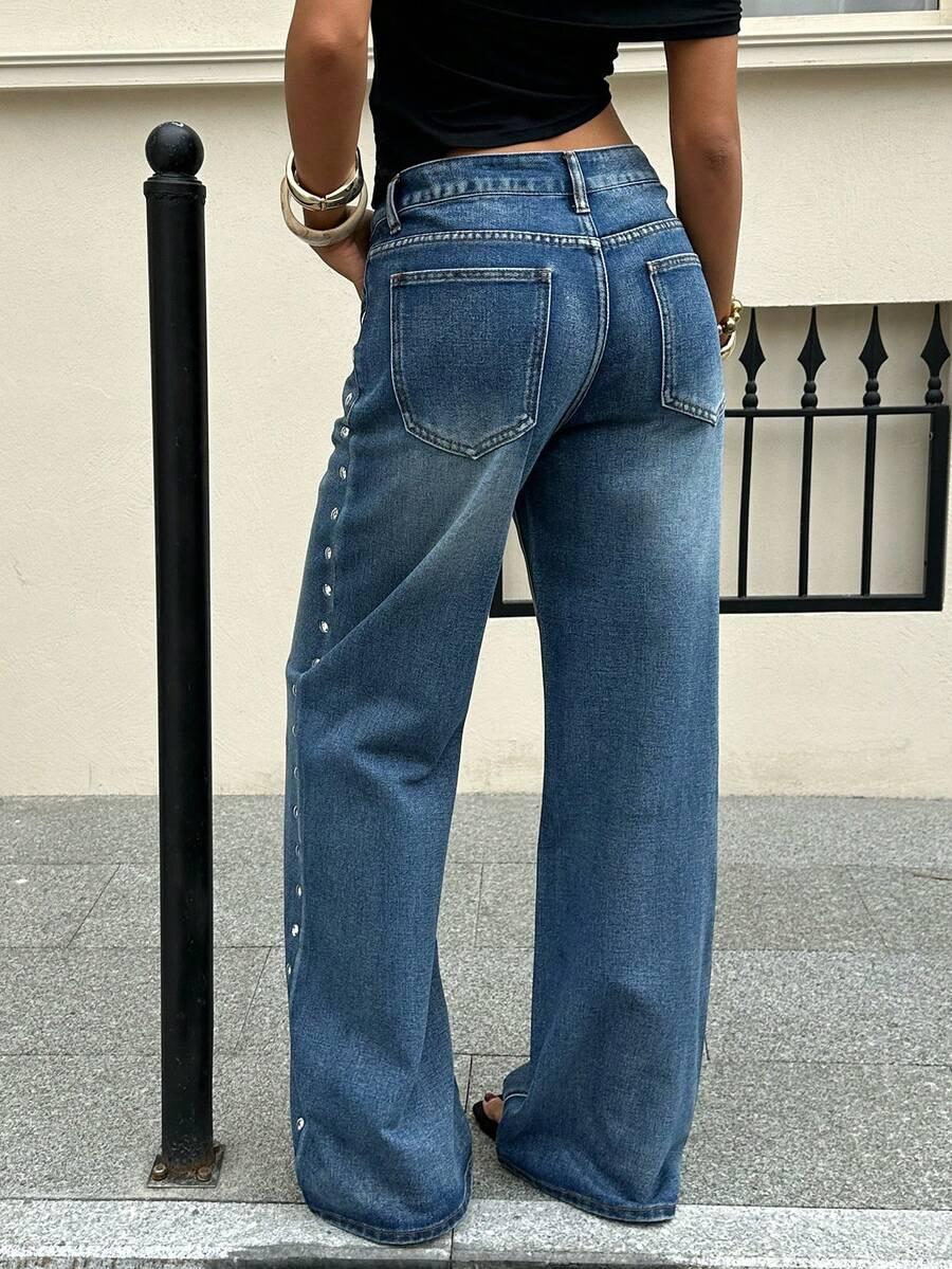 niebieskie spodnie jeans kieszenie 