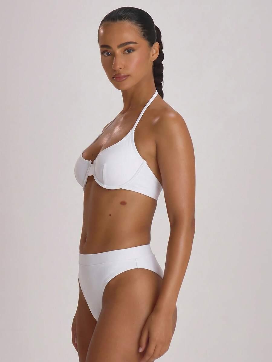 DÓŁ OD BIKINI