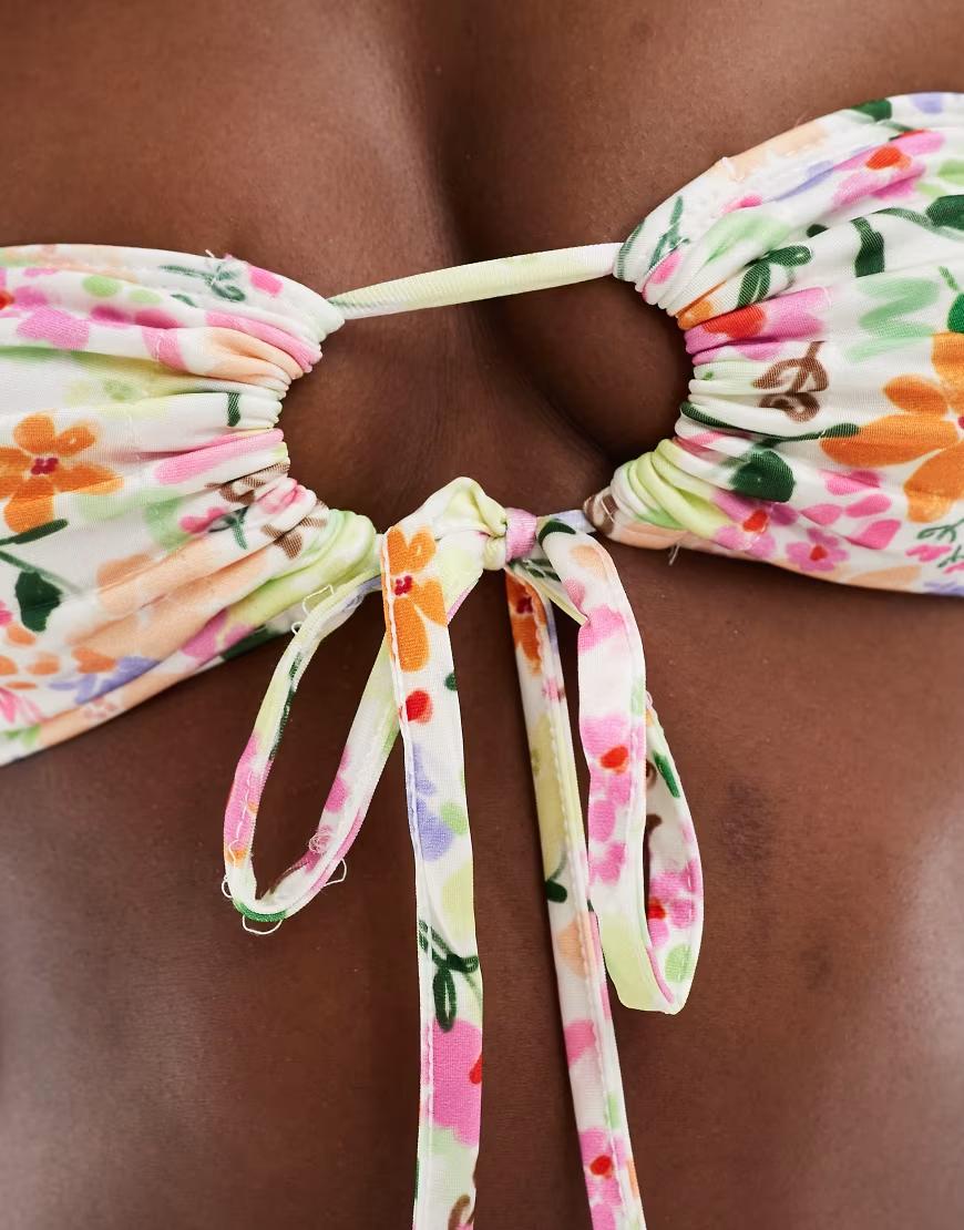 GÓRA OD BIKINI kwiaty