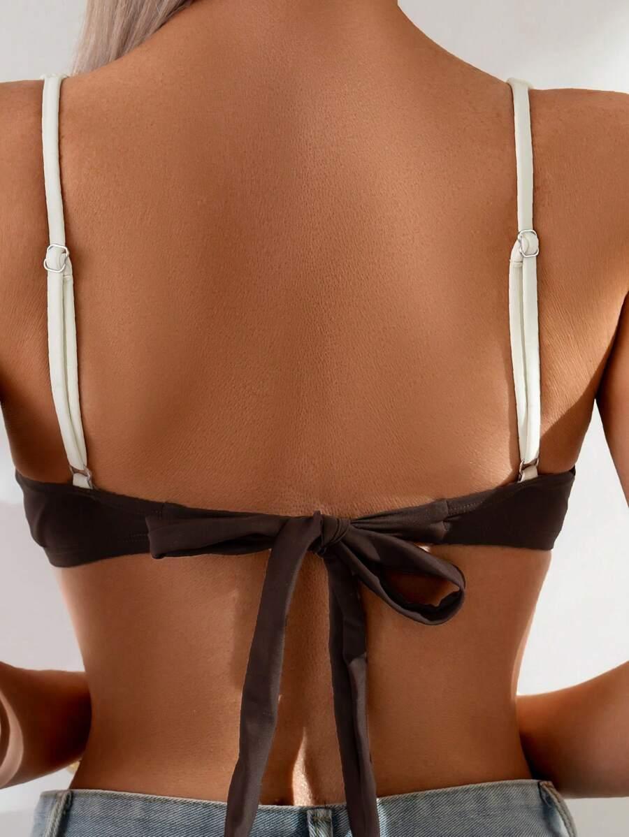 góra od bikini kontrast
