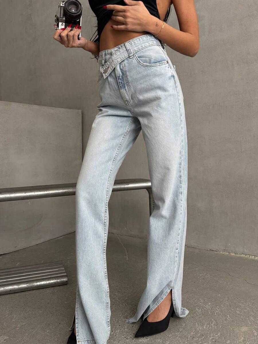 niebieskie spodnie jeans 