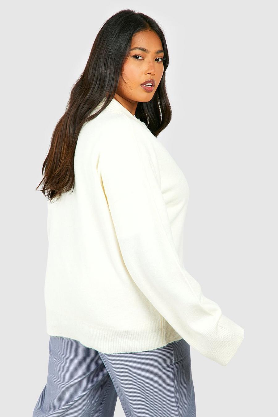 kremowy sweter oversize v-neck kołnierz