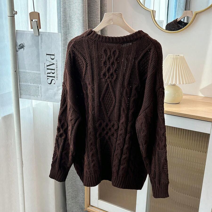 brązowy sweter okrągły dekolt