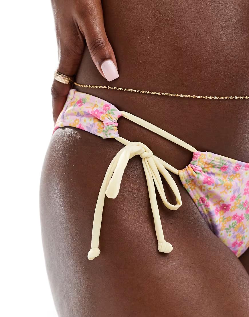 dół od bikini wzór kwiaty