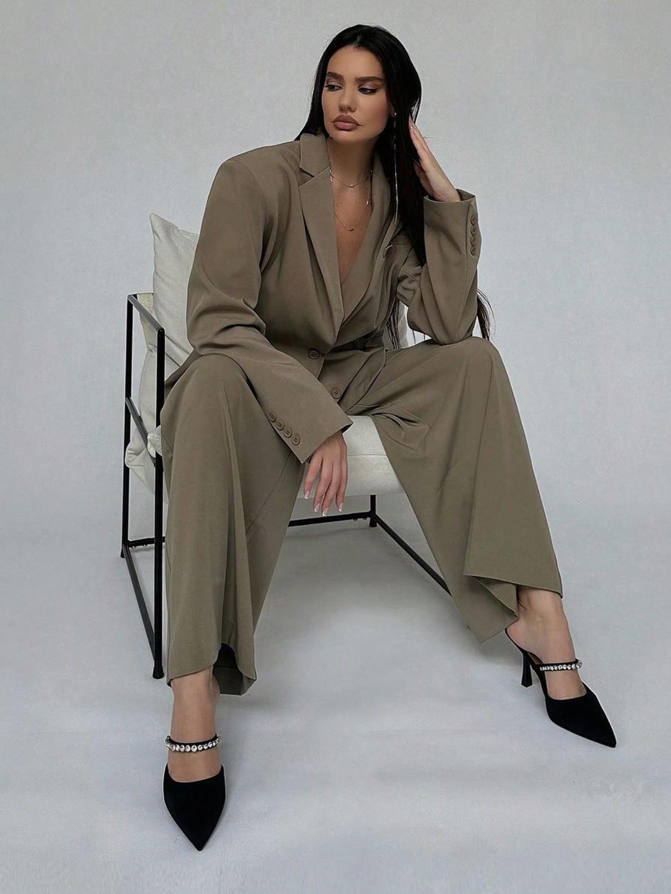 czarne klapki zdobienie