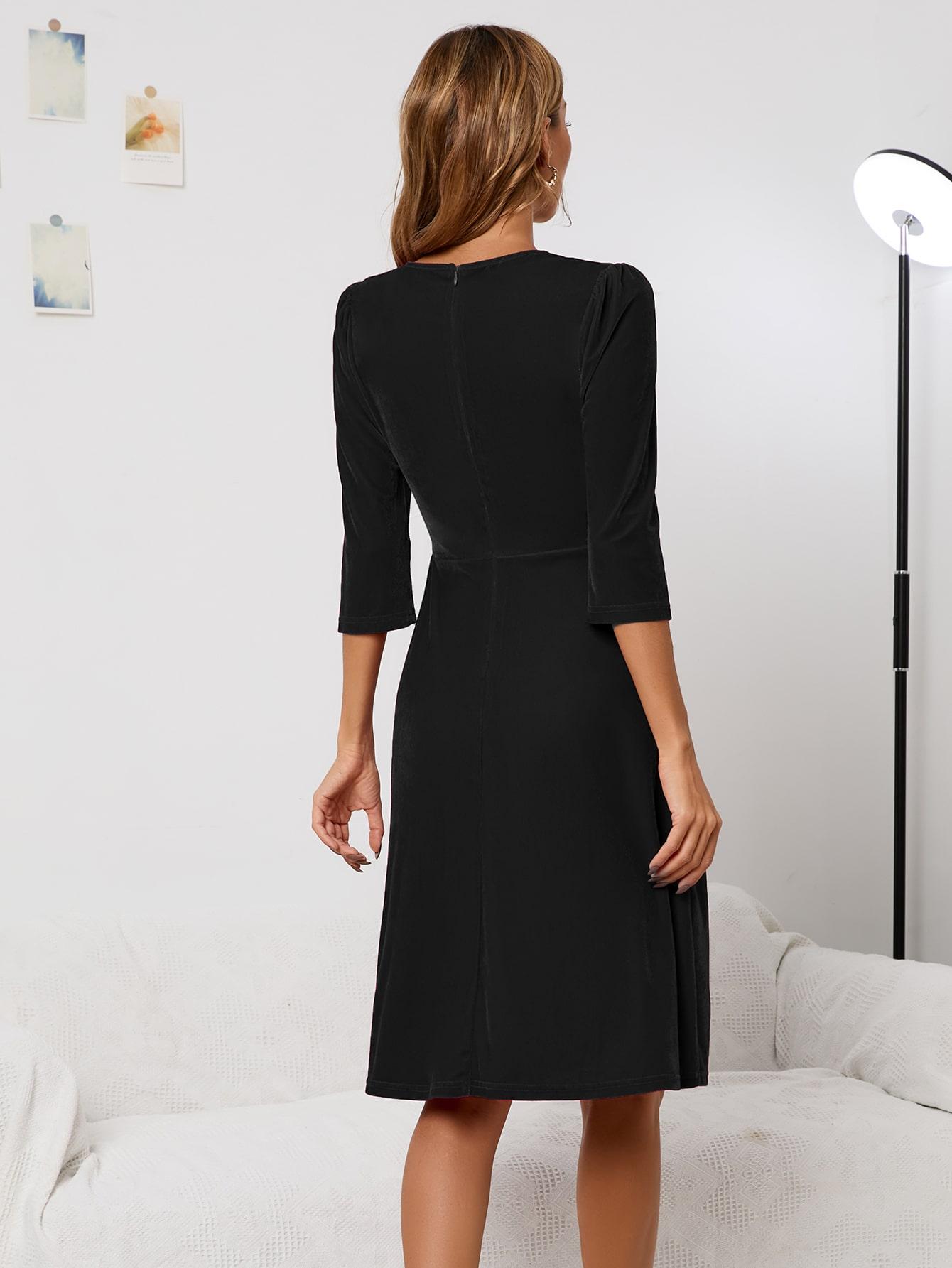 czarna mini sukienka