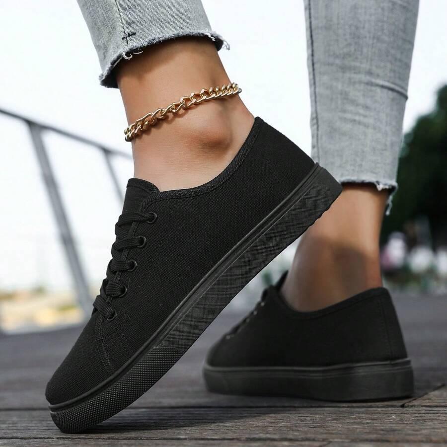czarne trampki casual